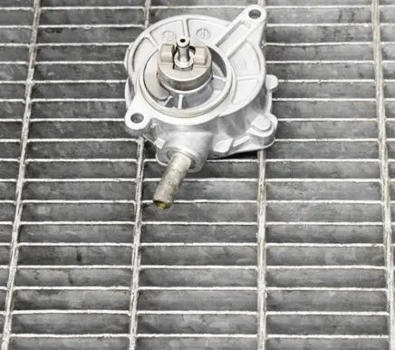 Mercedes-Benz Sprinter W906 Vacuum pump LA1231052