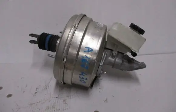 BMW 2 Active Tourer U06 Brake booster A1674301700