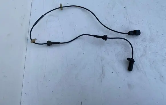 Volvo V70 ABS brake wheel speed sensor 9496961