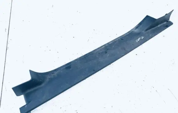 Opel Zafira B Rear sill trim cover 13129336