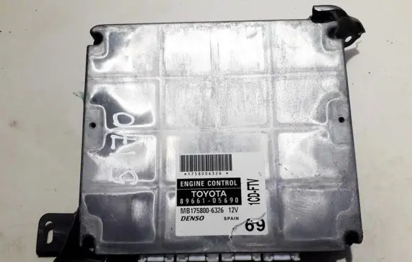 Toyota Avensis T250 Engine control unit/module MB1758006326 MB175800-6326