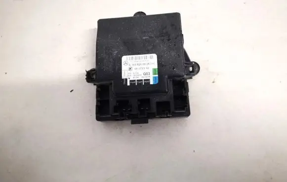 Mercedes-Benz A W169 Door control unit/module a1698206826