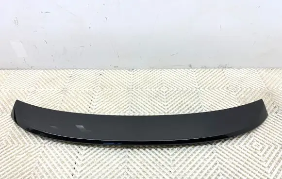 Tailgate/trunk spoiler