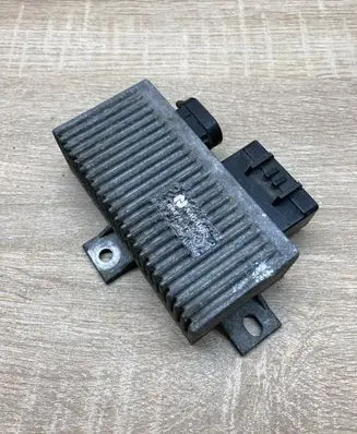 Renault Scenic I Glow plug pre-heat relay 7700111525