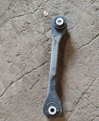 Rear control arm