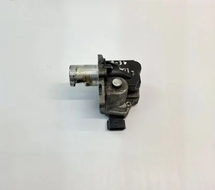 Mercedes-Benz A W177 EGR valve 147101246 A6081400060