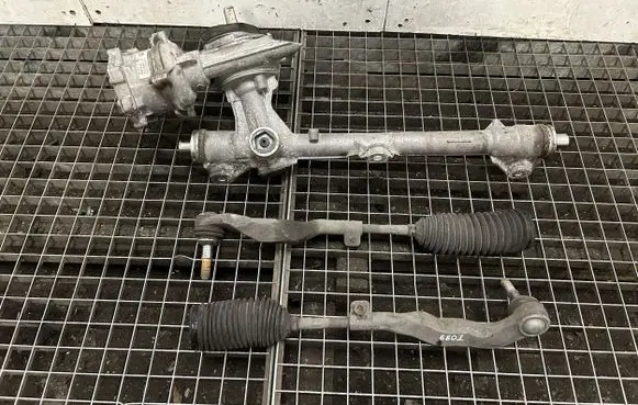 BMW 2 F46 Steering rack 6876087 32106876087