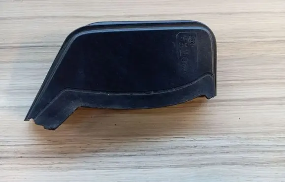 Porsche Macan (95B) Rear/tail light trim molding 95B945427F