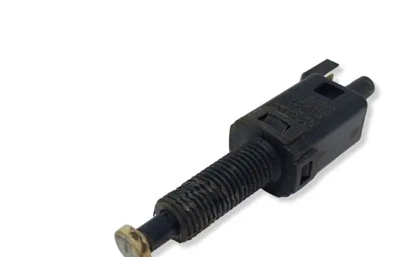 Audi A4 S4 B5 8D Brake pedal sensor switch 811907343B