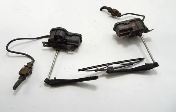 Volvo 850 Headlight wiper arm set 