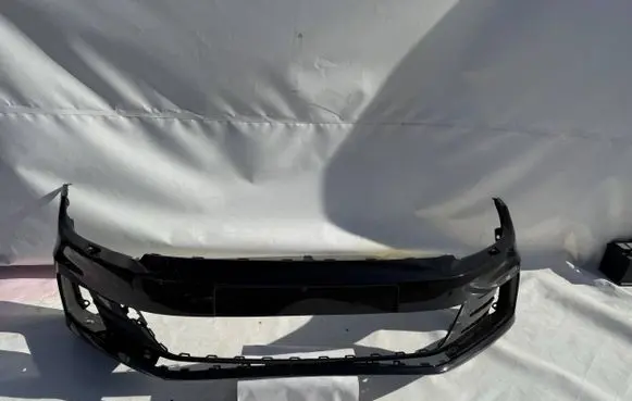 Volkswagen Scirocco Front bumper 1K8807221