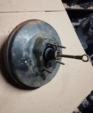 Ford Taurus Brake booster