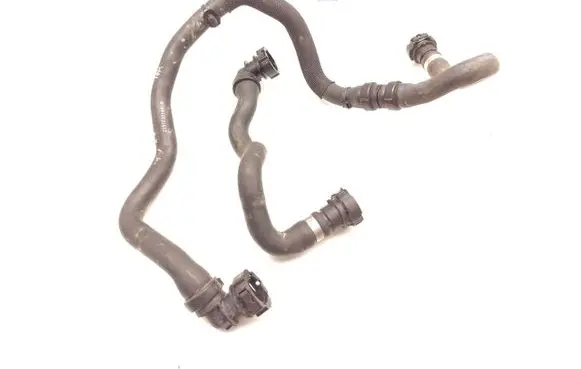 Renault Captur II Engine coolant pipe/hose 215753014R