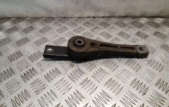 Volkswagen Tiguan Engine mount bracket 5N0199855E