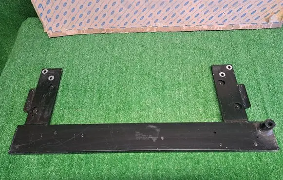 Audi R8 42 Front bumper support beam 