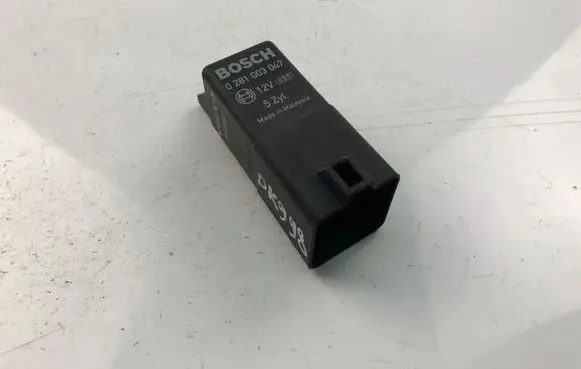 Volvo V60 Other control units/modules 0281003047