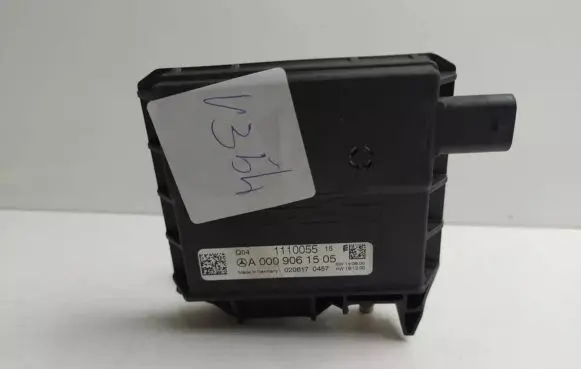 Mercedes-Benz C W205 Battery relay fuse A0009061505 1110055