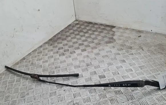 Peugeot Boxer Front wiper blade arm