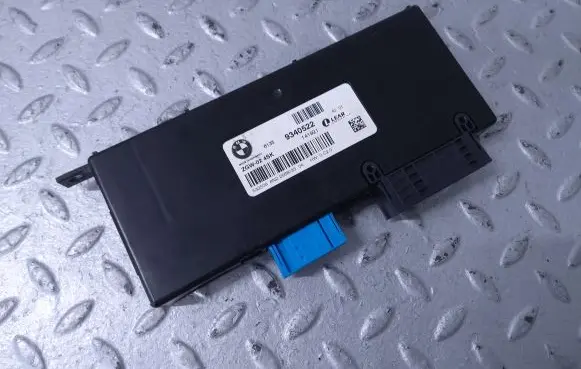 BMW 5 F10 F11 Gateway control module 9340522 61359340522