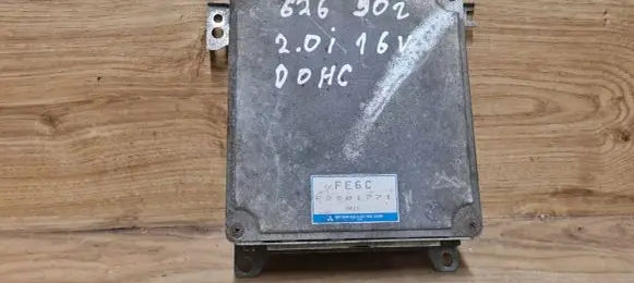 Mazda 626 Engine control unit/module E2T01771