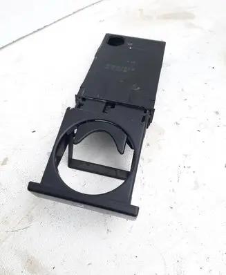 Cup holder front