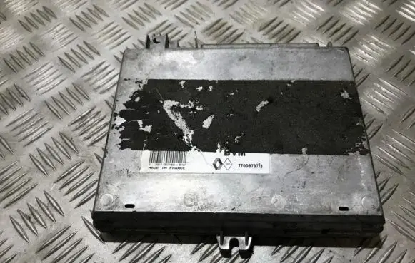 Renault Laguna I Engine control unit/module hom7700864275 7700864275