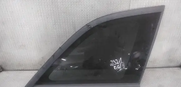 Chrysler Pacifica Rear side window