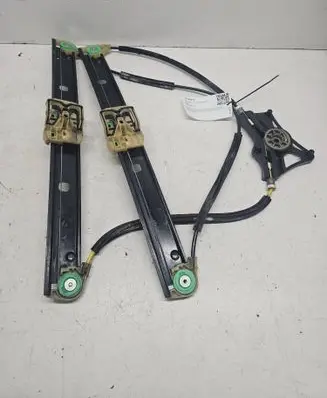 Front window lifting mechanism without motor