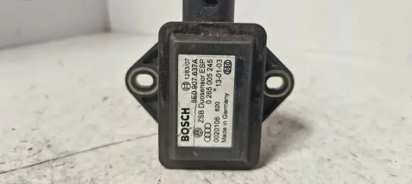 Volkswagen Polo ESP acceleration yaw rate sensor 8e0907637a