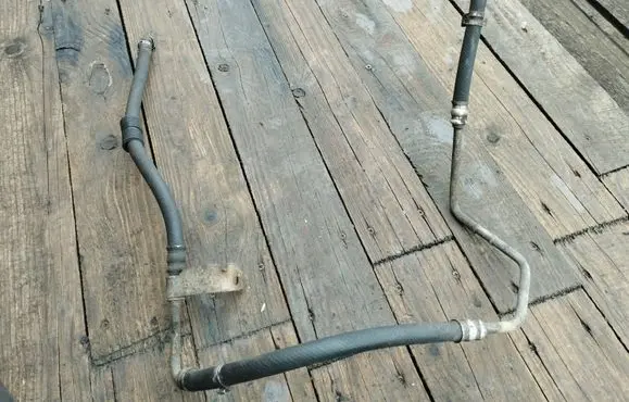 Chrysler Pacifica Engine coolant pipe/hose