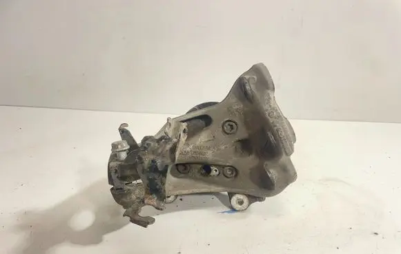BMW 4 F36 Gran coupe Front wheel hub 6799097