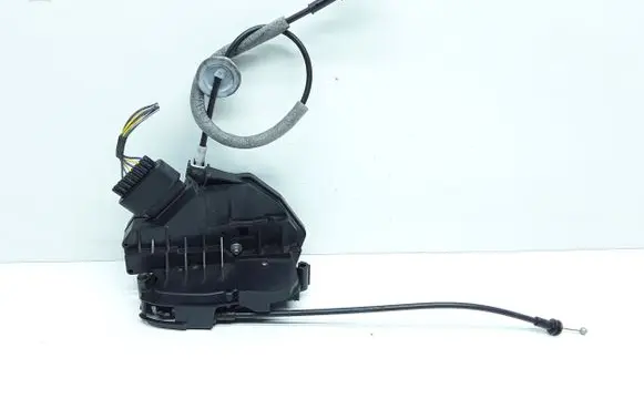 Volvo V60 Front door lock 31301738