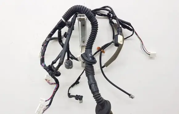 Subaru Legacy Front door wiring loom 81820AL04C