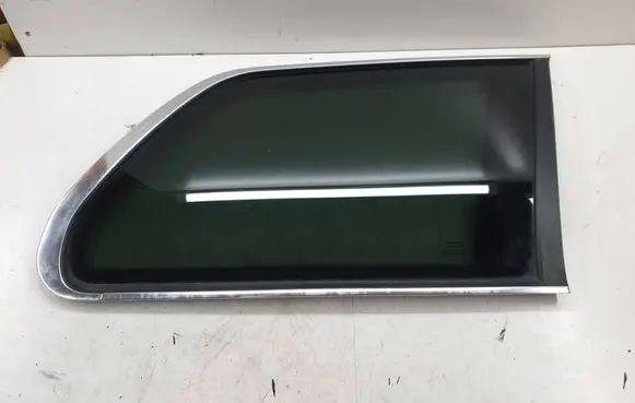 Volvo XC90 Rear side window 08620624 08620552