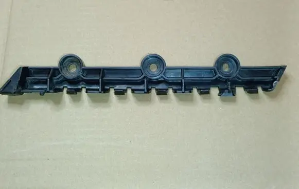Skoda Fabia Mk2 (5J) Rear bumper mounting bracket 5J6807394
