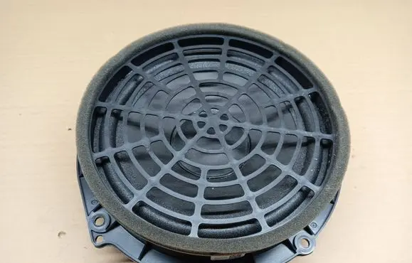 Audi A6 S6 C7 4G Front door speaker 4G2035415 260712 EAS20PL317A