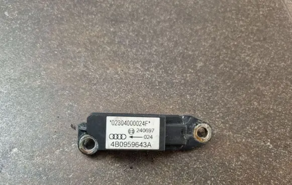 Audi A6 S6 C5 4B Airbag deployment crash/impact sensor 4B0959643A