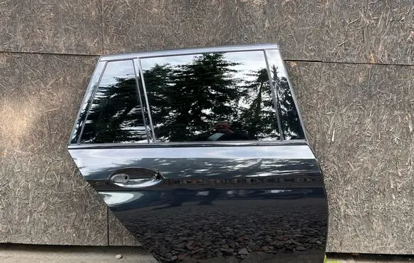 BMW 5 G30 G31 G38 Rear door
