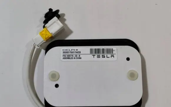 Tesla Model S Sensor 1005778-00-B 100577800B 1005778