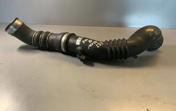 BMW 1 E81 E87 Intercooler hose/pipe 7798692 11617798439 7798439