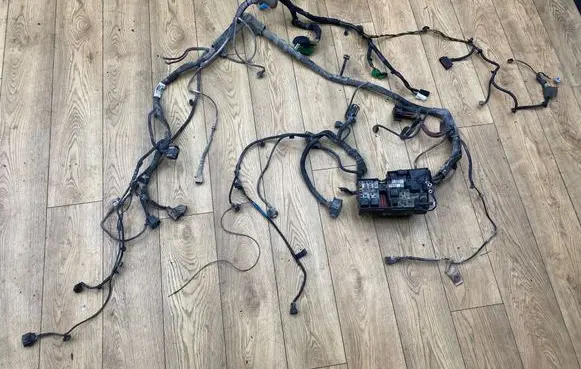 Volvo V50 Engine installation wiring loom 30737467 8688040
