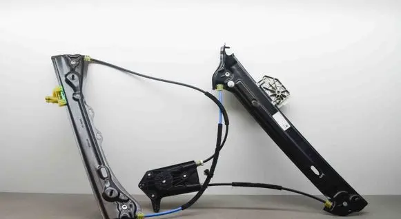 BMW 4 F36 Gran coupe Front door electric window regulator 7326327