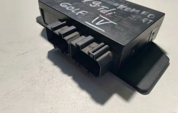 Volkswagen PASSAT B5 Comfort/convenience module 1J0959799F