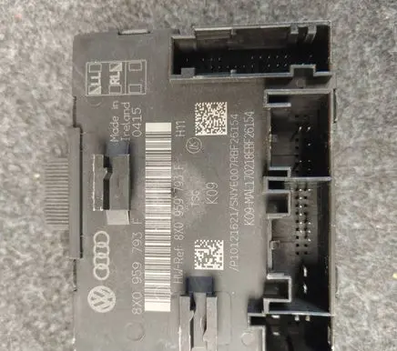 Audi A1 Door control unit/module 8X0959793F