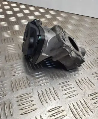 Infiniti Q70 Y51 EGR valve A6511400660 A2C87494500