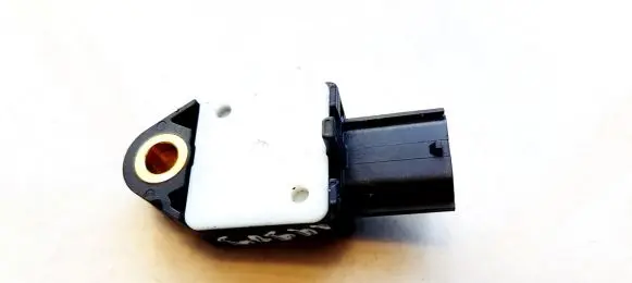 Lexus IS 220D-250-350 Airbag deployment crash/impact sensor 8983105030 89831-05030