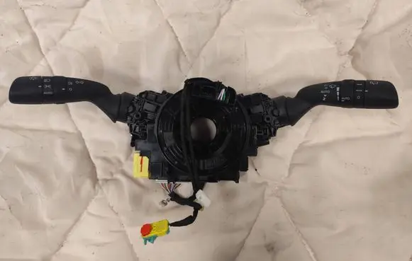 Toyota Yaris XP210 Wiper switch 89245-02160
