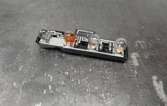 Skoda Octavia Mk1 (1U) Tail light bulb cover holder 1U9945257