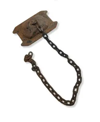 Mitsubishi Pajero Sport I Spare wheel mounting bracket 