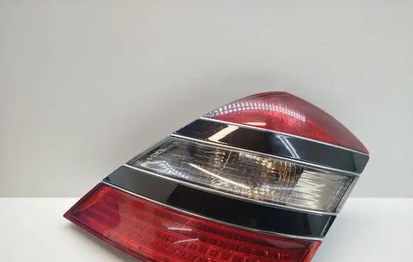 Mercedes-Benz S W221 Rear/tail lights A2218200277